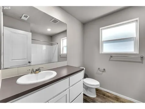 9442 N Chestnut Court Camas WA 98607