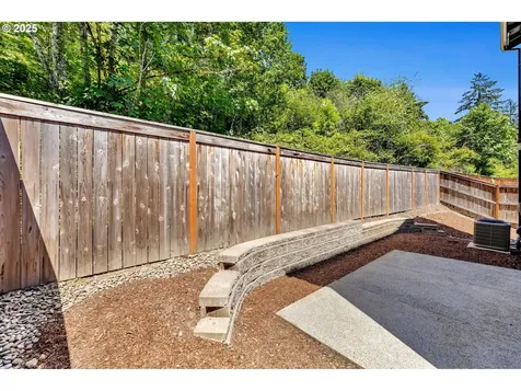 9442 N Chestnut Court Camas WA 98607
