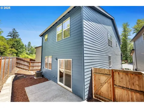 9442 N Chestnut Court Camas WA 98607