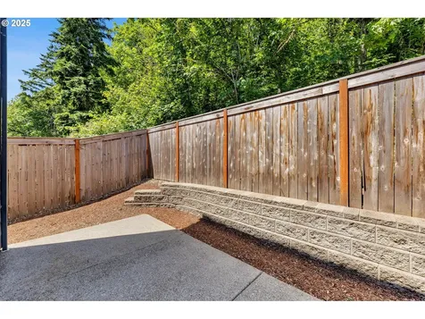 9442 N Chestnut Court Camas WA 98607
