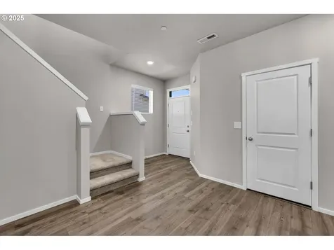 9442 N Chestnut Court Camas WA 98607