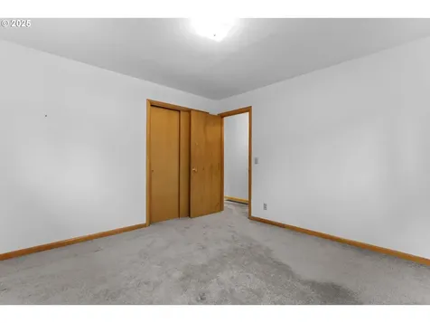 11808 SE Alder Street Portland OR 97216