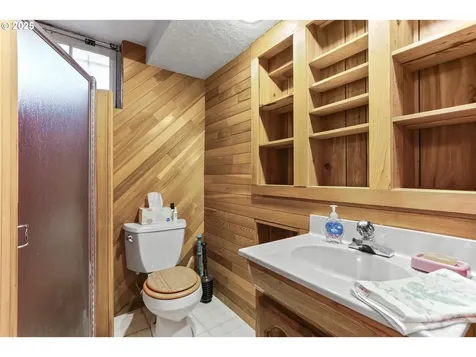 11808 SE Alder Street Portland OR 97216