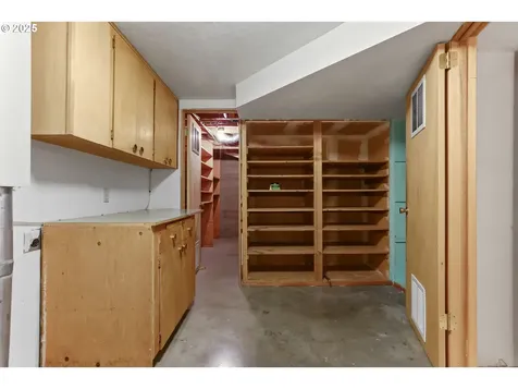 11808 SE Alder Street Portland OR 97216