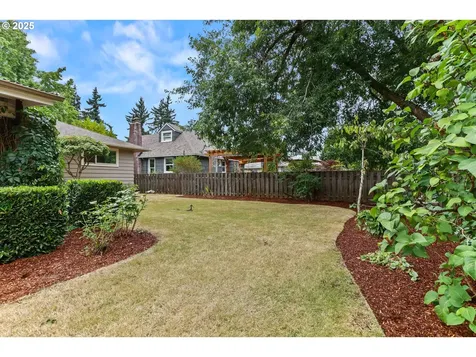 11808 SE Alder Street Portland OR 97216