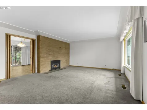 11808 SE Alder Street Portland OR 97216