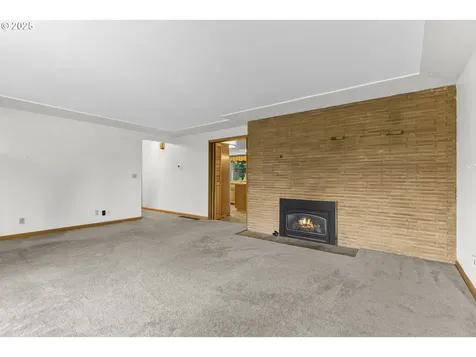 11808 SE Alder Street Portland OR 97216