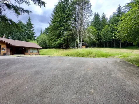 818 NW 359th Street La Center WA 98629