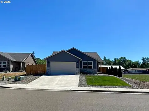 165 Collins Road Winston OR 97496