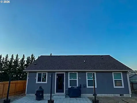 165 Collins Road Winston OR 97496