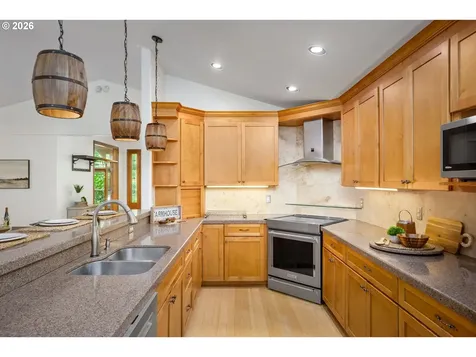 4566 SE Aldercrest Road Milwaukie OR 97222