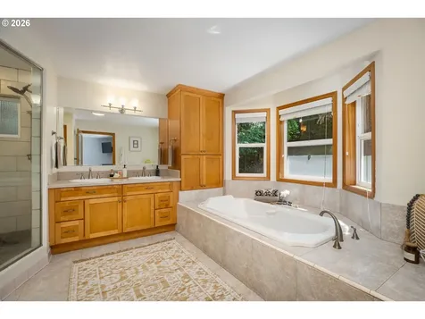 4566 SE Aldercrest Road Milwaukie OR 97222