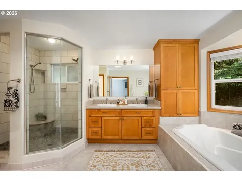 4566 SE Aldercrest Road Milwaukie OR 97222