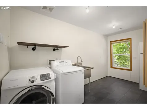 4566 SE Aldercrest Road Milwaukie OR 97222