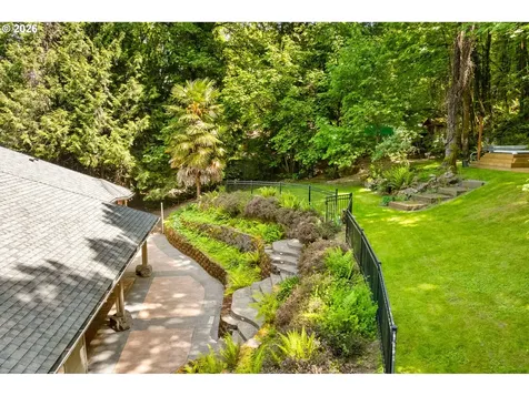 4566 SE Aldercrest Road Milwaukie OR 97222