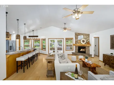 4566 SE Aldercrest Road Milwaukie OR 97222