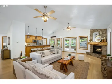 4566 SE Aldercrest Road Milwaukie OR 97222