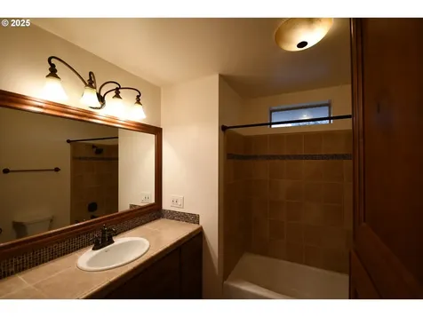 2534 W 10th Street The Dalles OR 97058