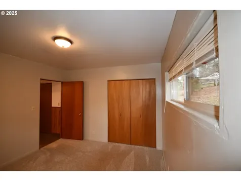 2534 W 10th Street The Dalles OR 97058