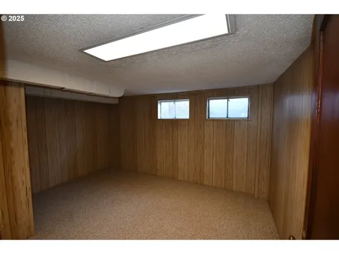 2534 W 10th Street The Dalles OR 97058