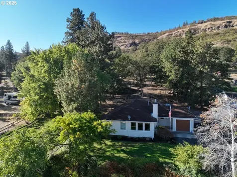2534 W 10th Street The Dalles OR 97058