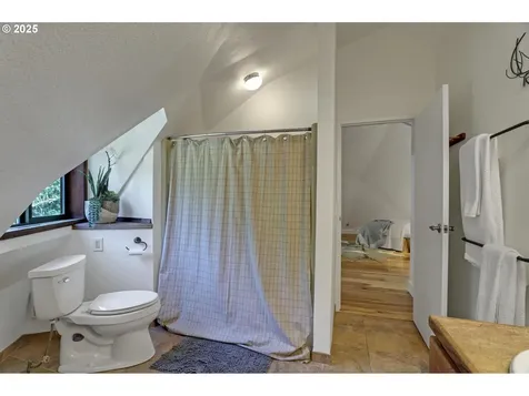 18390 S Upper Highland Road Beavercreek OR 97004