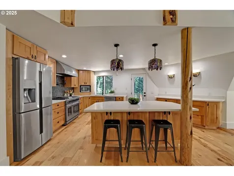 18390 S Upper Highland Road Beavercreek OR 97004