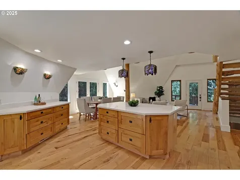 18390 S Upper Highland Road Beavercreek OR 97004