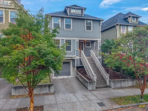456 SE 52nd Avenue Portland OR 97215