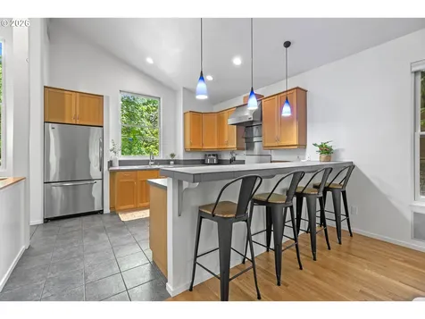 5733 SW Salmon Street Portland OR 97221
