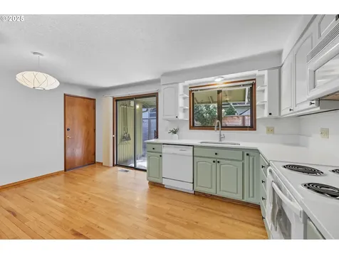 3309 SE 51st Avenue Portland OR 97206