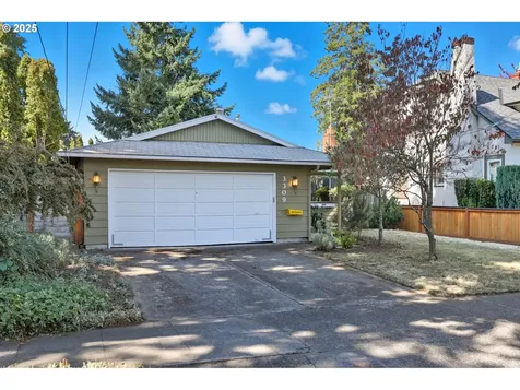 3309 SE 51st Avenue Portland OR 97206
