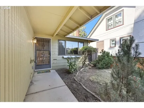 3309 SE 51st Avenue Portland OR 97206
