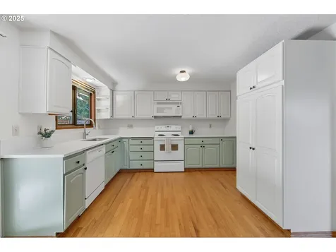3309 SE 51st Avenue Portland OR 97206