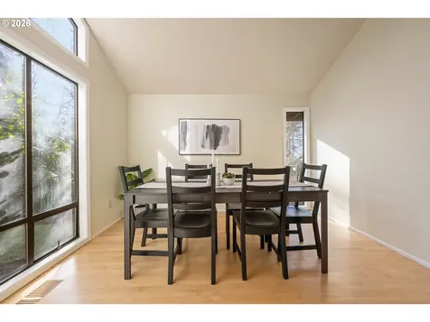 1635 NW 118th Court Portland OR 97229
