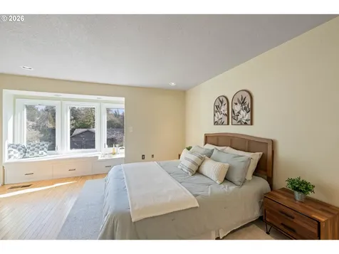 1635 NW 118th Court Portland OR 97229