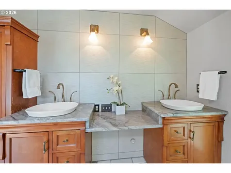 1635 NW 118th Court Portland OR 97229