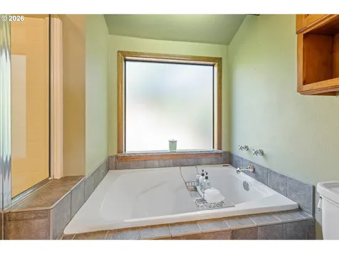 1635 NW 118th Court Portland OR 97229