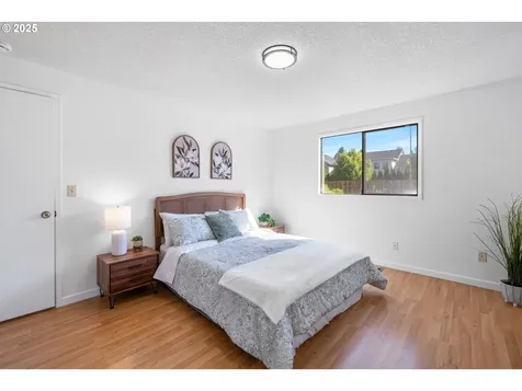 686 SE 43rd Avenue Hillsboro OR 97123