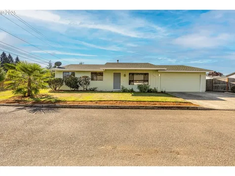 686 SE 43rd Avenue Hillsboro OR 97123