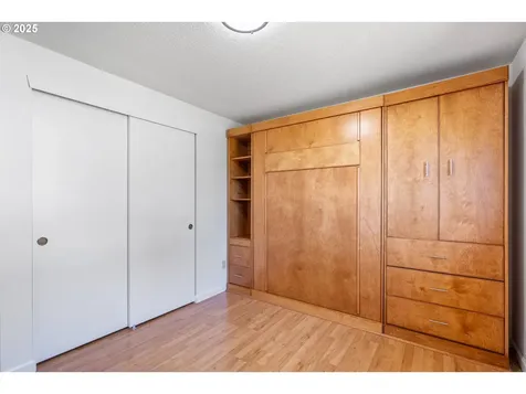 686 SE 43rd Avenue Hillsboro OR 97123