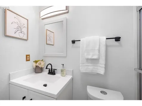 686 SE 43rd Avenue Hillsboro OR 97123
