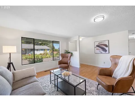 686 SE 43rd Avenue Hillsboro OR 97123