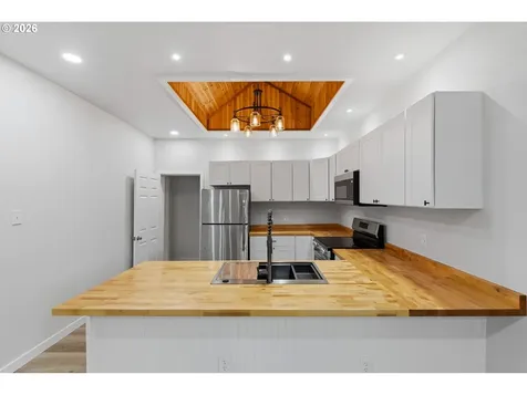 1348 Dakota Street Coos Bay OR 97420