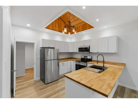 1348 Dakota Street Coos Bay OR 97420