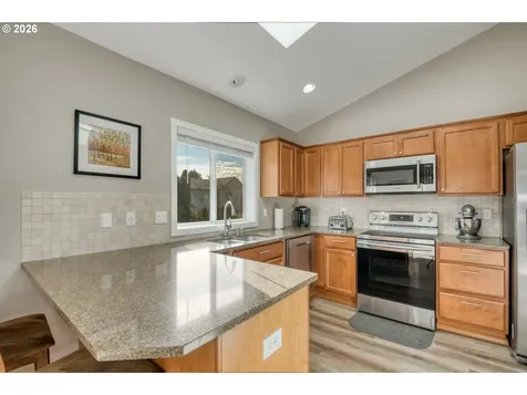 274 NE Lenox Street Hillsboro OR 97124