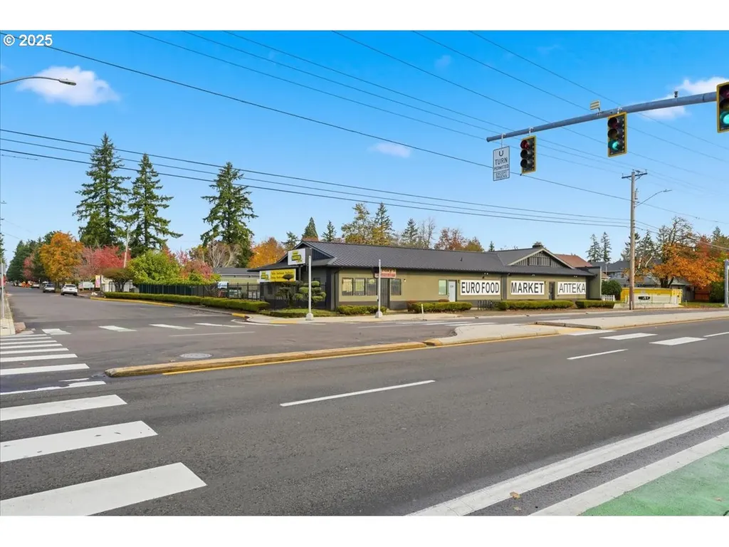 13511 SE Division Street Portland OR 97236