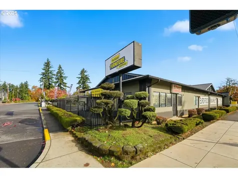13511 SE Division Street Portland OR 97236