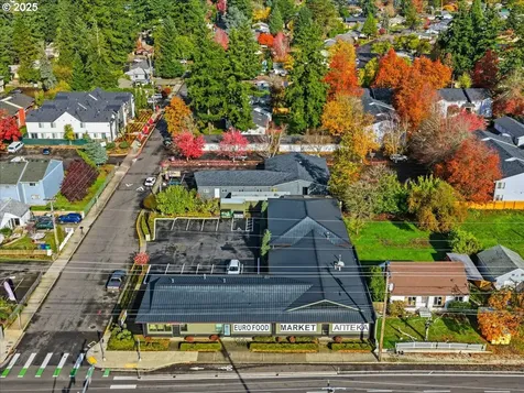 13511 SE Division Street Portland OR 97236