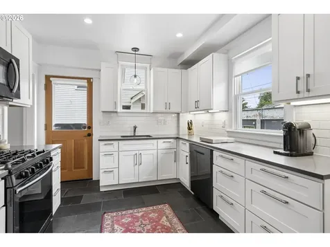 3504 SE Alder Street Portland OR 97214